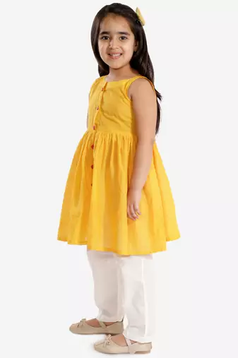  girls' handloom cotton kurta and straight pant set