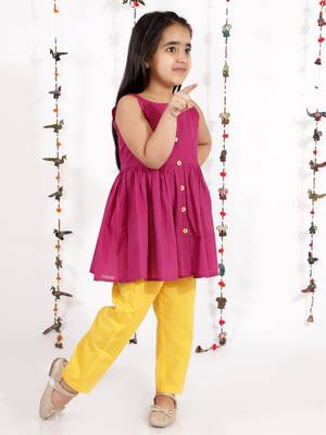  girls' handloom cotton kurta and straight pant set 1