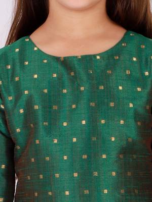  girls' jacquard kurta with sharara set 4