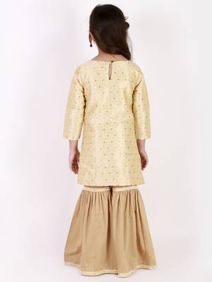  girls' jacquard kurta with sharara set 3