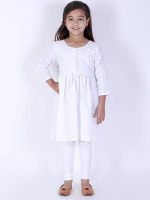  girls' chikankari cotton kurta and leggings set 1