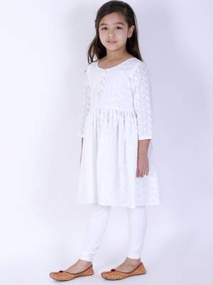  girls' chikankari cotton kurta and leggings set 2