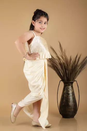  girls' cream lehenga set