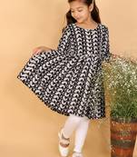  girls' chikankari cotton kurta and leggings set