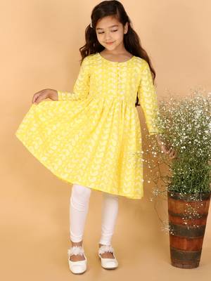  girls' chikankari cotton kurta and leggings set 1