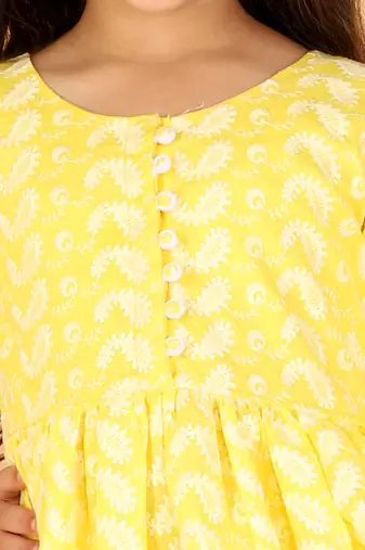  girls' chikankari cotton kurta and leggings set