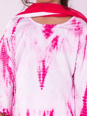  girls' pink and white kurta, leggings & dupatta set 4