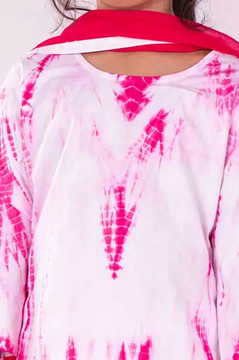  girls' pink and white kurta, leggings & dupatta set