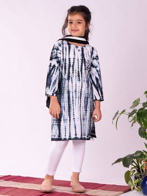  girls' black and white kurta, leggings & dupatta set 1