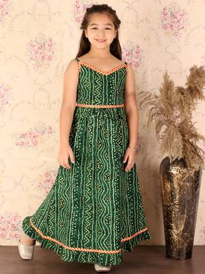  girls' green bandhani lehenga set 1