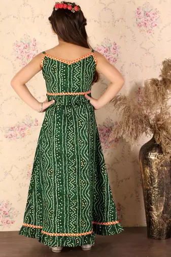  girls' green bandhani lehenga set