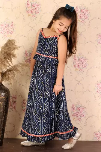  girls' blue bandhani lehenga set