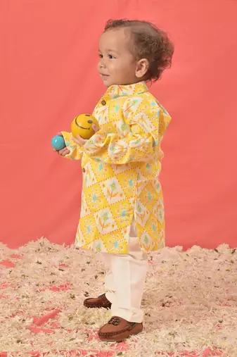  infant  yellow and white cotton blend kurta pyjama set