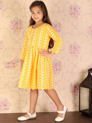  girls' orange ethnic dress 2
