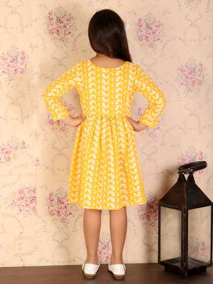  girls' orange ethnic dress 3