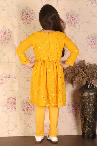  girls' yellow kurta and churidar