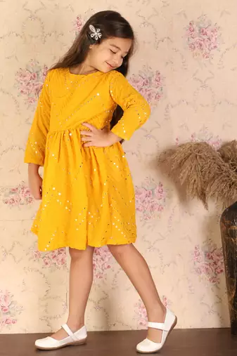  girls' yellow ethnic dress
