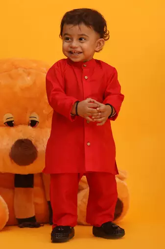 Vastramay infant boys red cotton blend kurta pyjama set