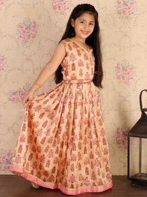  girls' peach lehenga set 2
