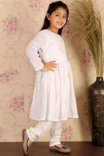  girls' white kurta and churidar