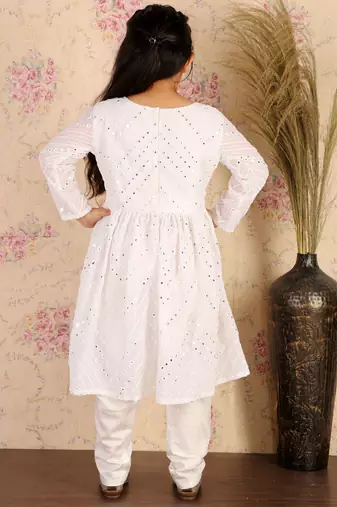  girls' white kurta and churidar