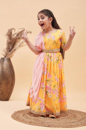  girls' yellow lehenga set