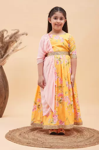  girls' yellow lehenga set