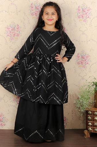  girls' black lehenga set