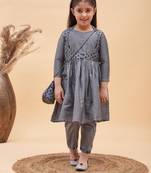  girls' grey kurta and pant set
