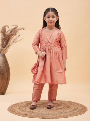  girls' pink kurta and pant set 1