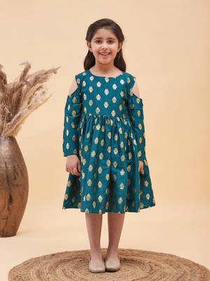  girls' green ethnic dress 1