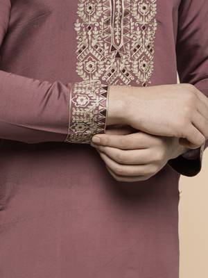 Maahi fabs cotton blend thread yoke design regular straight festive occasion ethnic red kurta for men 3