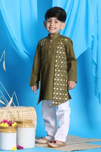  boys' green and white kurta pyjama set