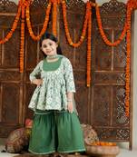 Vastramay girls' green kurta pant set