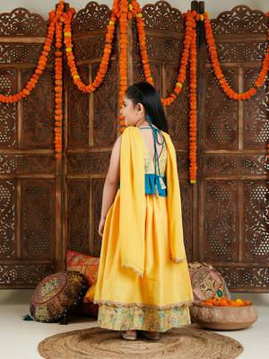  girls' yellow lehenga 3
