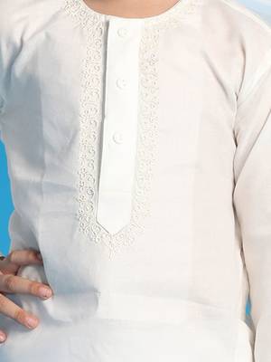 cream and white kurta pyjama set 4
