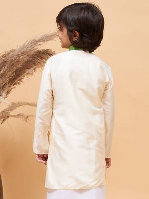 cream kurta 3