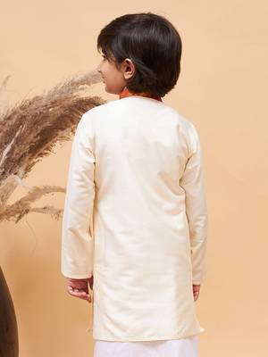 cream kurta 3