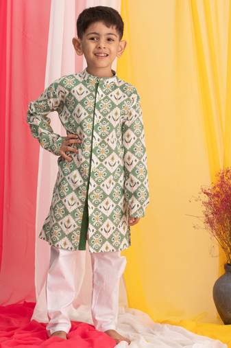  boys' green and white kurta pyjama set