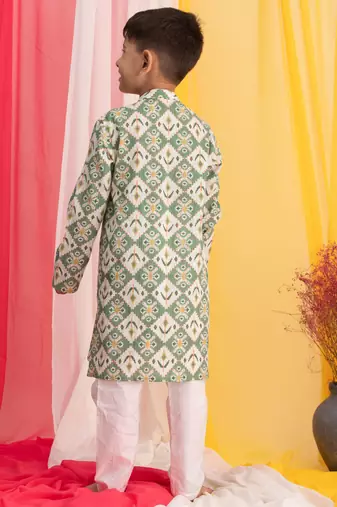 green and white kurta pyjama set