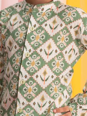 green and white kurta pyjama set 4