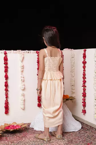  girls' peach lehenga