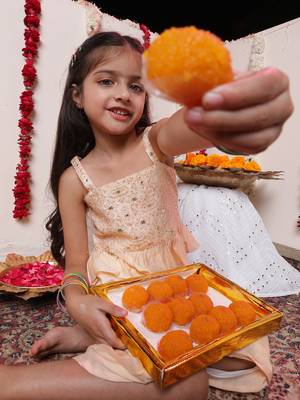  girls' peach lehenga 4