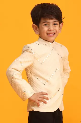 cream jodhpuri