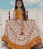  girls' yellow and cream lehenga set