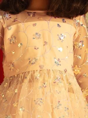  girls' peach lehenga set 4