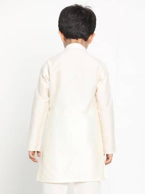cream kurta 3