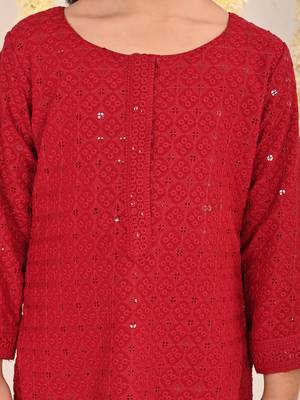  girls' maroon kurta and sharara set 4