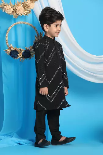 Shrestha by black kurta pyjama set