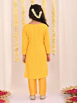  girls' yellow kurta and pant set 3